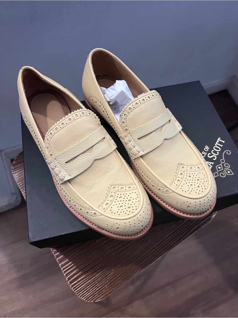 Ms. Charlotte Loafer size 37.5 - Dandelion